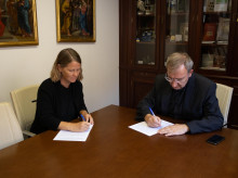 espana/la-voz-de-cordoba/cultura/20261009/cabildo-firma-convenio-centro-suizo-estudiar-vidrieras-capilla-real-cordoba_467963