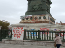 internacional/20261009/deplorable-estado-estudiantes-dejaron-columna-plaza-bastilla-paris_468112