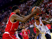 deportes/baloncesto/20261010/acierto-exterior-marca-diferencias-besiktas-vitoria_468292