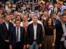 espana/madrid/20261010/pp-lanza-campana-electoral-mano-feijoo-ayuso-almeida-directo_468314