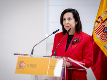 espana/defensa/20261011/robles-felicita-videollamada-militares-desplegados-exterior-directo_468475