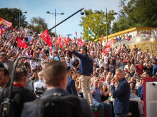 espana/andalucia/sevilla/20261013/psoe-fleto-autobuses-garantizar-sanchez-lleno-dos-hermanas-acerco-antano_468895