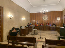 espana/baleares/20261014/disputa-prueba-obliga-suspender-juicio-contra-profesor-acusado-hacer-proposiciones-menores_469492