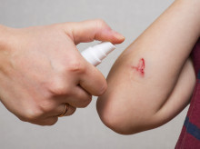 salud-y-bienestar/salud/20261015/error-confundir-clorhexidina-marca-blanca-supermercado-cristalmina_469543