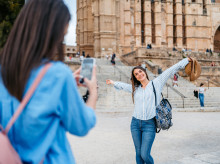 espana/baleares/20261014/escalinata-pies-catedral-mallorca-resquebraja_469599