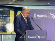 cultura/20261016/escritor-alejandro-roemmers-recibe-premio-madrid-capital-iberoamerica-contribucion-cultura_470214
