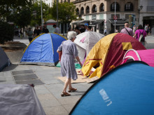espana/andalucia/sevilla/20261016/andalucia-libre-acampadas-vivienda-sevilla-aun-resistia-levanta-protesta_470238