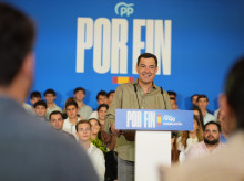 espana/andalucia/sevilla/20261017/moreno-corteja-socialistas-cansados-tanta-mentira-sanchez-momento-cambiar-voto_470689