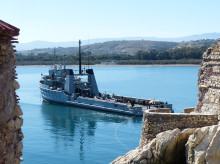 espana/defensa/20261018/buque-armada-abastece-agua-apoyo-logistico-penones-espanoles-reclama-marruecos_470966
