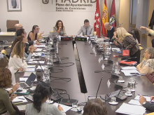 espana/madrid/20261019/ediles-psoe-montan-numero-abandonan-comision-municipal-entre-gritos-me-llamado-loca_471126