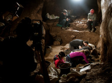 ciencia/20261019/hallados-cueva-restos-humanos-antiguos-hasta-fecha-navarra_471146