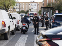 espana/andalucia/sevilla/20261020/barrio-patrullas-vecinales-vuelve-calles-polvorin-300-metros-parlamento-andaluz_471390