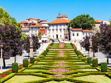 estilo-vida/viajar/20261023/historia-tesoros-ciudad-donde-nacio-reino-portugal-capital-verde-europea_472188