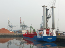 espana/galicia/20261023/ocho-buques-mercantes-buscan-refugio-ria-pontevedra-temporal-azota-norte-europa_473160