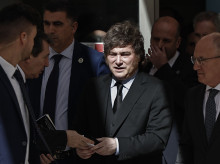 internacional/20261024/milei-llama-ladron-corrupto-pedro-sanchez-le-acusa-manipular-elecciones-ley-nietos_473326