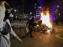espana/cataluna/20261024/disturbios-barcelona-entre-grupo-antisistemas-policia-emulando-francia_473500