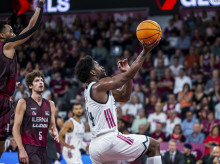 deportes/baloncesto/20261025/real-madrid-pasea-lerida-alarga-racha-victorias-acb_473671