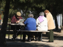economia/20261027/pension-media-jubilacion-roza-1600-euros-octubre_474177