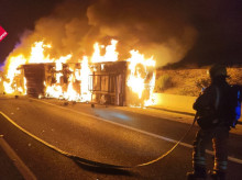 espana/comunidad-valenciana/20261027/muere-camionero-volcar-e-incendiarse-trailer-autovia-33-paso-villena_474226
