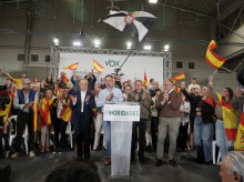 espana/castilla-y-leon/20261029/asi-sono-muerte-no-final-homenaje-vox-victimas-accidente-toledo_475086
