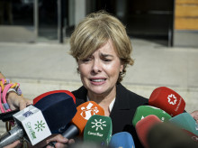 gente/20261030/rajoy-soraya-politicos-familiares-despiden-fatima-banez-huelva-imagenes_475753