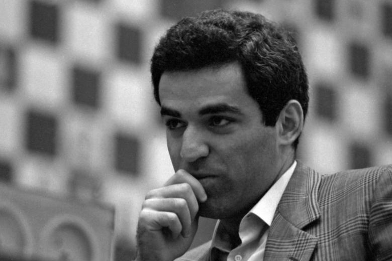 Garry Kasparov en torneo de ajedrez en 1988
