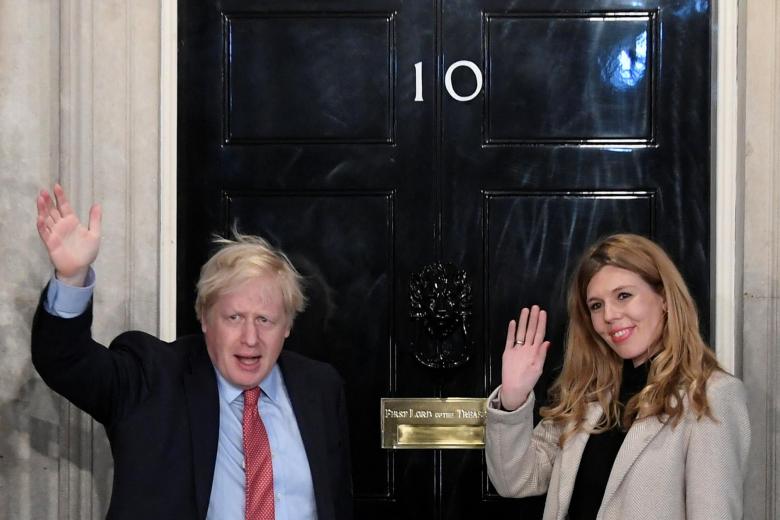 El Primer Ministro Boris Johnson y su mujer Carrie Symonds en 2019