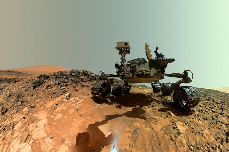 El rover Curiosity en un autorretrato tomado en 2019
