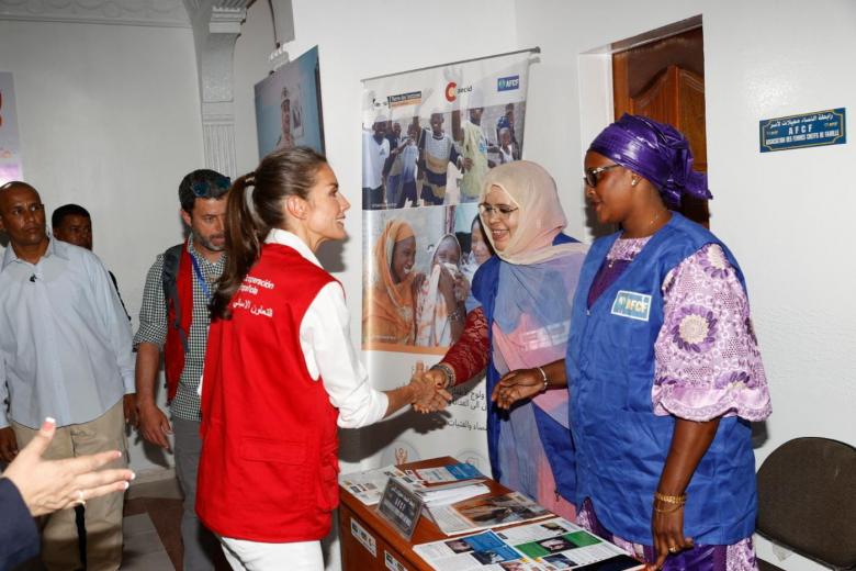La Reina, visitando el Proyecto Integral de Atención a Víctimas de Violencia de Género en Mauritania