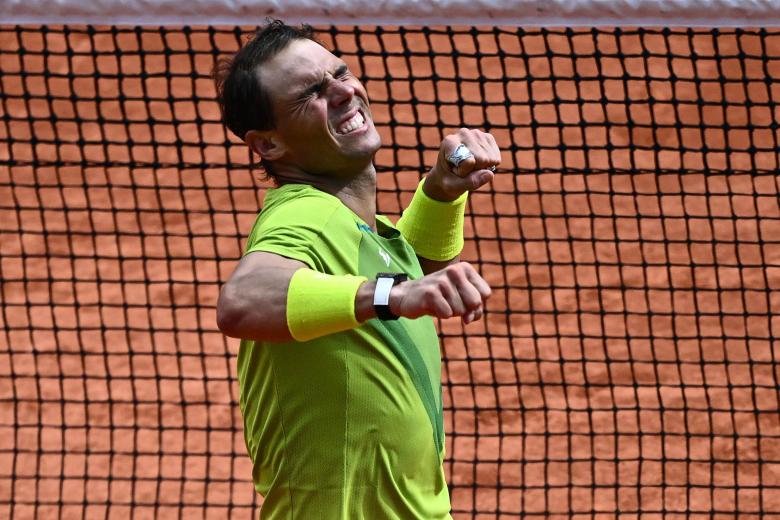 Rafa Nadal saca el puño y celebra la nueva victoria en Roland Garros