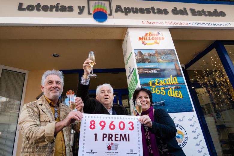 El número agraciado con el 'Gordo' de la Lotería del Niño ha sido el 89.603, que se ha vendido íntegramente en La Escala (Gerona), en la administración de La Anchoa Millonaria