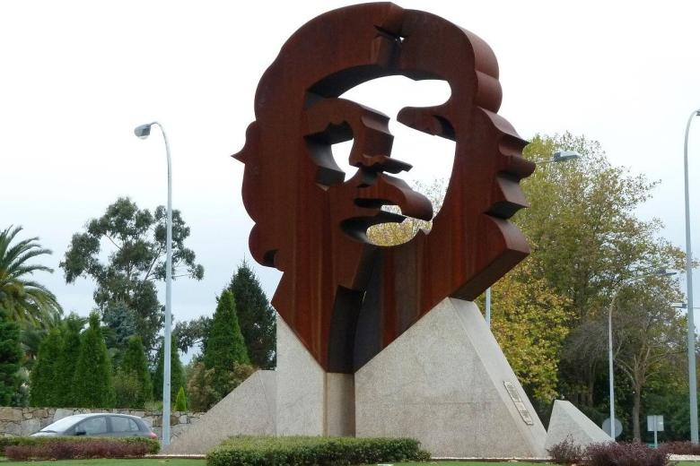 Estatua de Che Guevara en Oleiros