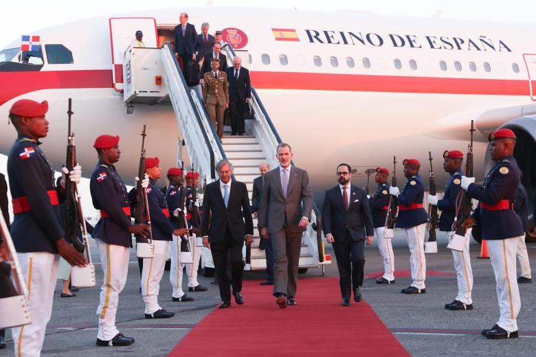 El Rey llega a Santo Domingo para asistir a la XXVIII Cumbre Iberoamericana de Jefes de Estado y de Gobierno, que se celebra en la República Dominicana