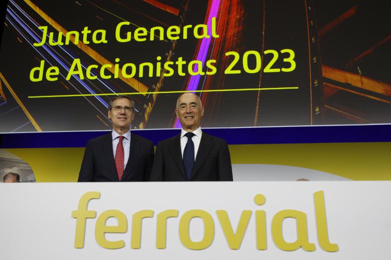 El presidente de Ferrovial, Rafael del Pino (d) y el consejero delegado, Ignacio Madridejos (i)