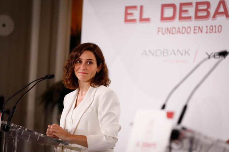 Isabel Díaz Ayuso, durante la conversación con Ana Martín, corresponsal política de El Debate
