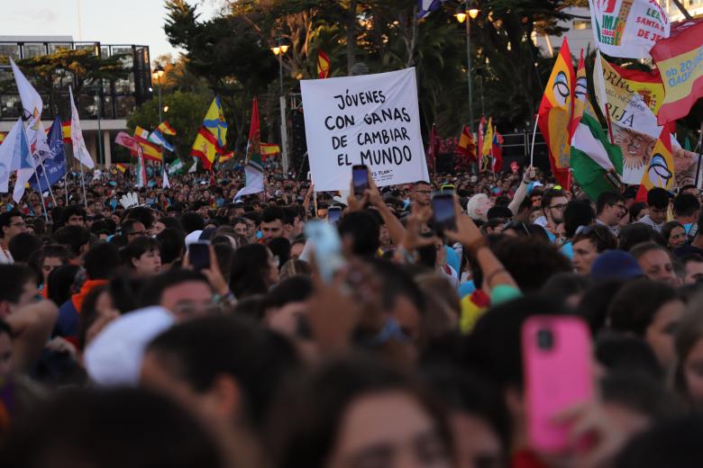 Aproximadamente 36.000 españoles se han encontrado hoy en Estoril para el encuentro previo a la JMJ