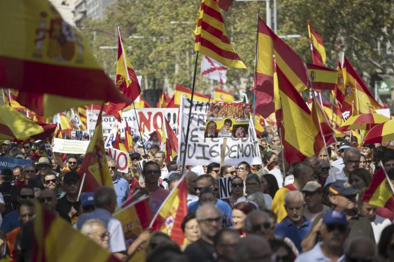Decenas de miles de personas claman contra la amnistía