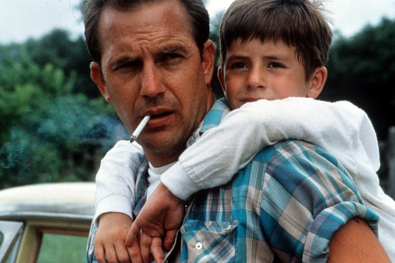 Un mundo perfecto, melancólico y crepuscular road movie criminal
