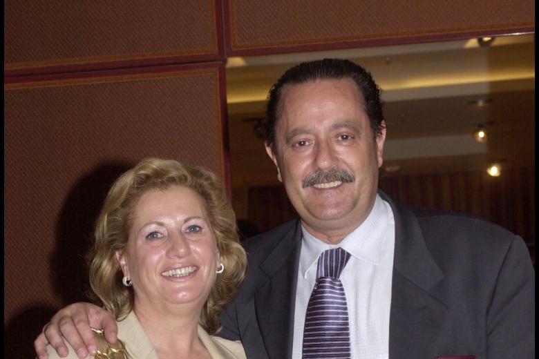 EL ALCALDE DE MARBELLA JULIAN MUÑOZ CON SU MUJER MAITE ZALDIVAR DURANTE UN ACTO PUBLICO EN MARBELA
MARB / ©KORPA
29 / 03 / 03 . MARBELLA