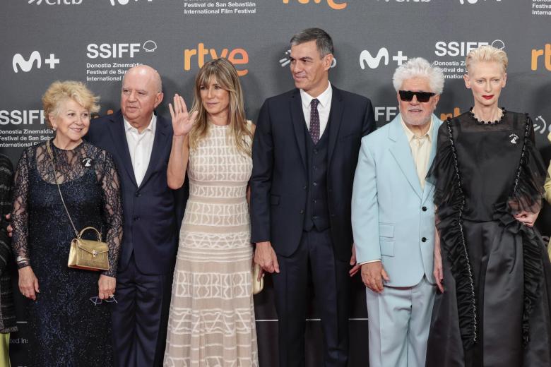 Este martes, la Audiencia Provincial de Madrid ha emitido un auto en el que avala que el magistrado Juan Carlos Peinado, que investiga a Begoña Gómez, pueda continuar con el ‘caso Software’ en paralelo a la causa principal. En este caso, en el que también está implicada la Complutense, hay expertos que consideran que Begoña Gómez habría incurrido en un delito de apropiación indebida