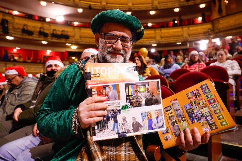 Enrique Jiménez, más conocido como Mocito Feliz, asiste al sorteo de la Lotería de Navidad