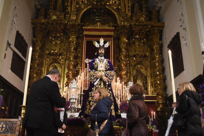 Besapiés a Nuestro Padre Jesús Rescatado