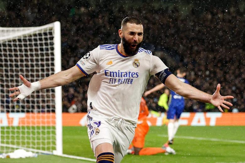 Karim anotó cuatro goles en la eliminatoria ante el Chelsea