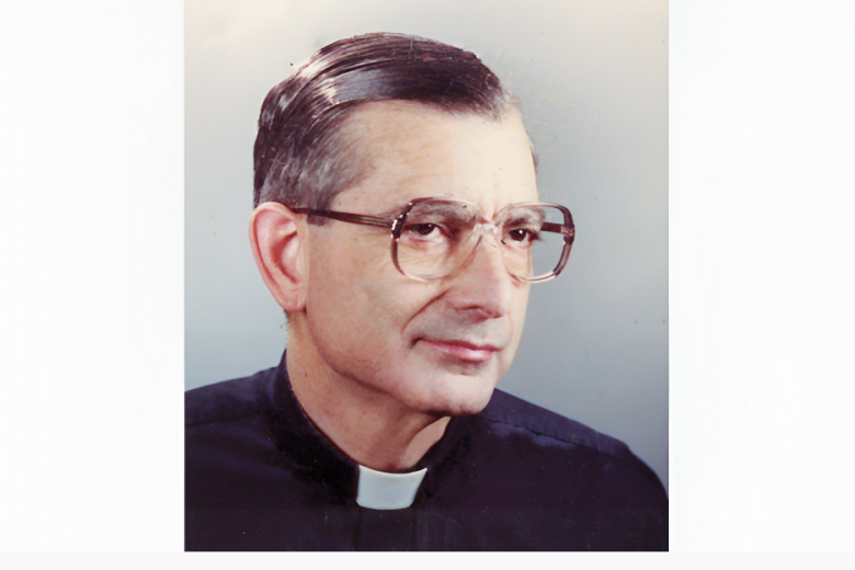 El astrofísico y jesuita español, Manuel Carreira