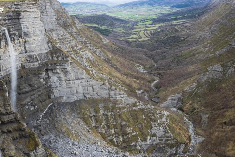 Nacimiento del río Nervión (Álava, País Vasco)