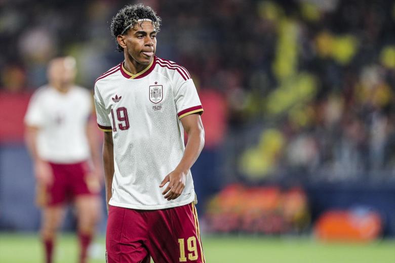 Lamine Yamal, en un partido con la selección española