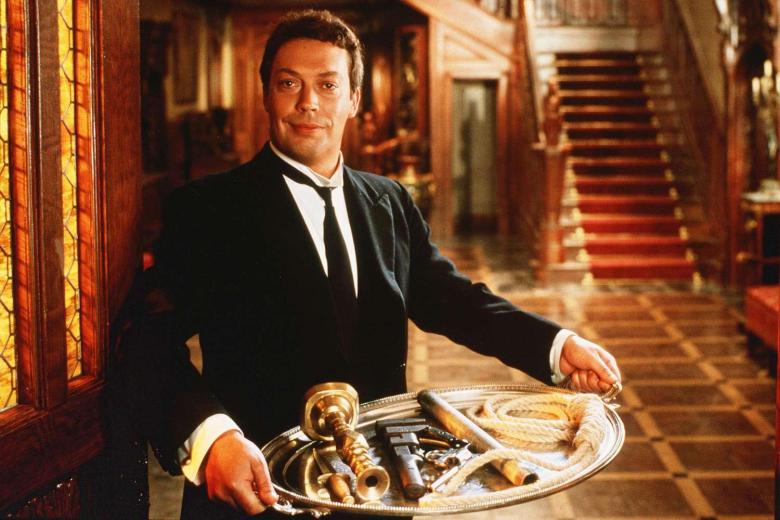 Tim Curry, en El juego de la sospecha