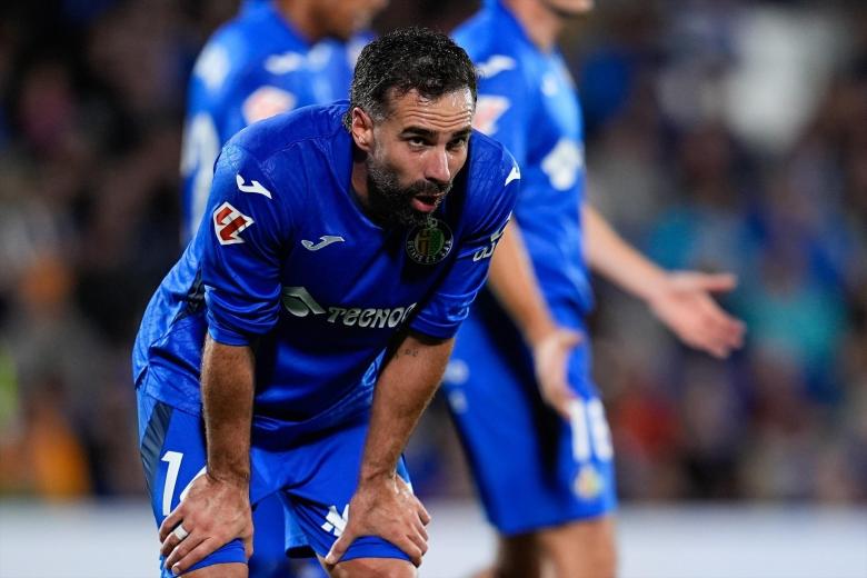 Daniel Carvajal of Getafe CF gestures during the Spanish League, LaLiga EA Sports, football match between Getafe CF and Rayo Vallecano at Coliseum de Getafe stadium on October 19, 2026, in Getafe, Spain.

Dennis Agyeman / AFP7 / Europa Press
19/10/2026 ONLY FOR USE IN SPAIN