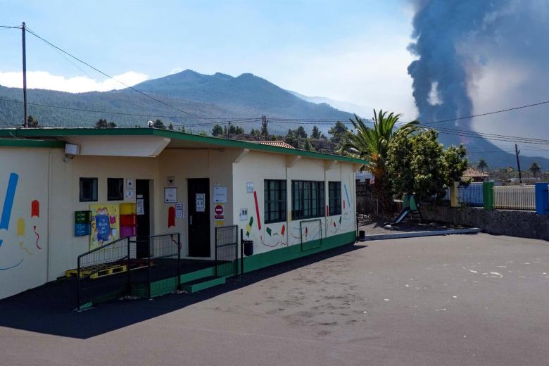 La segunda fajana está a 150 metros del mar, la lava cubre más de 480 hectáreas y ha afectado a 1.149 edificaciones. La parte positiva es que los aeropuertos recuperan la normalidad.