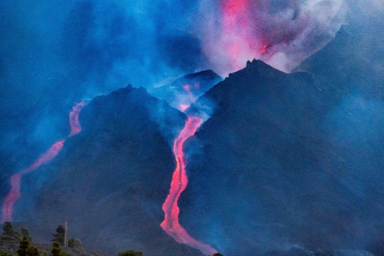 La segunda fajana está a 150 metros del mar, la lava cubre más de 480 hectáreas y ha afectado a 1.149 edificaciones. La parte positiva es que los aeropuertos recuperan la normalidad.